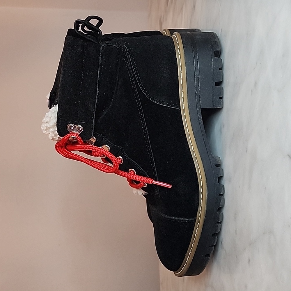 Hicking Boot - Picture 2 of 5